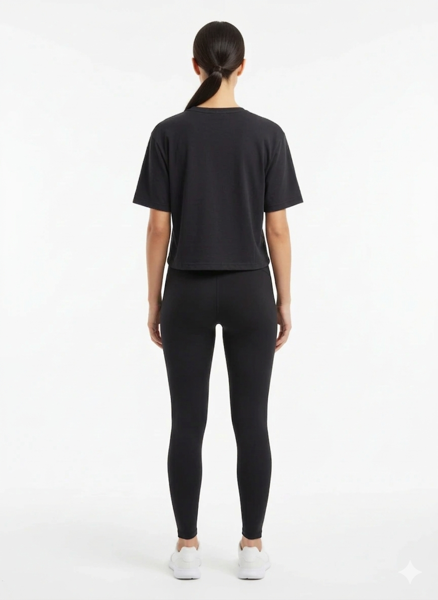 Blusa Preta com Logo Frontal Branco - Adidas/M