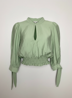 Blusa cropped manga longa manga 3/4 cós lastex abertura decote verde - ZARA | P