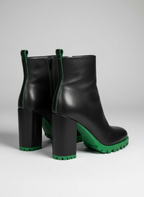 Bota Ankle Boot Couro Salto Bloco Tratorado - AREZZO / 36