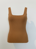 Regata tricot canelado decote quadrado marrom camelo - AMBICIONE | P