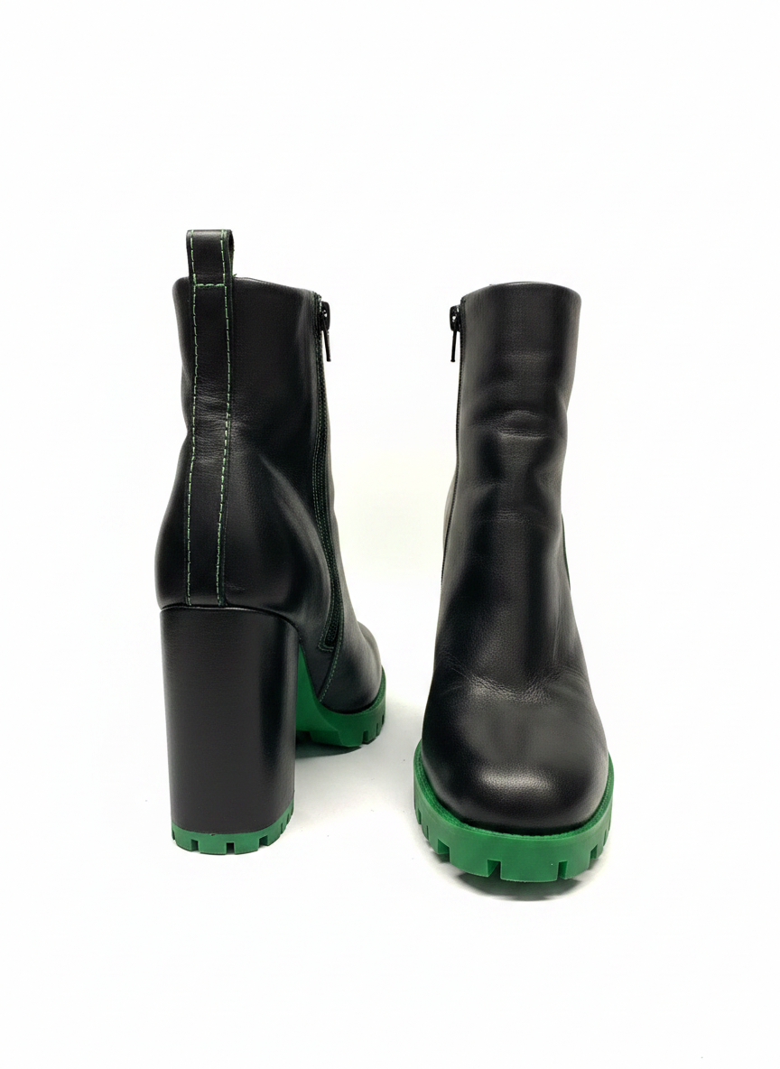 Bota Ankle Boot Couro Tratorado - AREZZO / 36