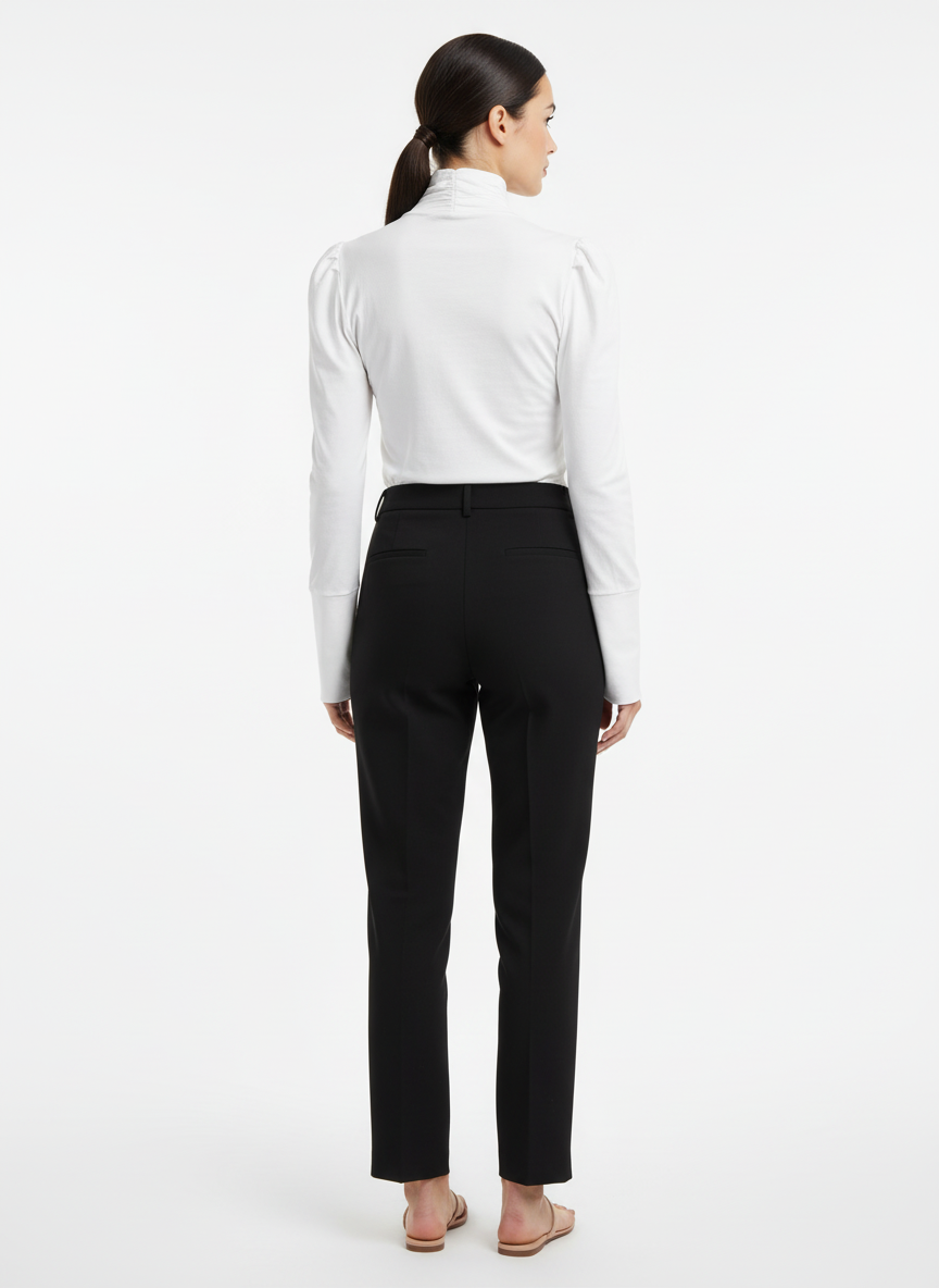 Blusa Gola Alta com Detalhe V Manga Longa - Animale / M