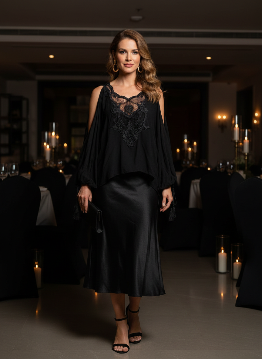 Blusa Renda Ombro Vazado - MAIS UM / M