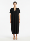 Vestido Midi Preto Gola V Confortável - BORDA BARROCA / GG