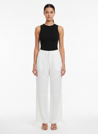 Calça Wide Leg Branca com Detalhes Ajustáveis - LEE LOO / 40