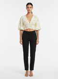 Blusa Cropped Estampada Floral V-Neck - DRESS TO / PP