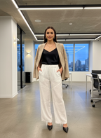 Calça Wide Leg Branca com Detalhes Ajustáveis - LEE LOO / 40