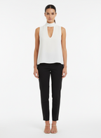 Blusa Gola Alta Vazada Texturizada - Skunk / 38