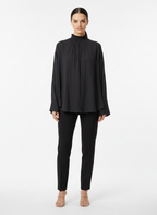 Blusa Fluida Gola Alta Franzida - FORUM / GG