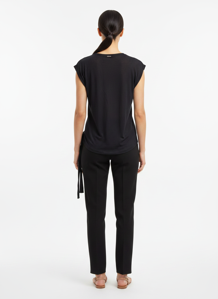 Blusas Preta - BORDA BARROCA / P