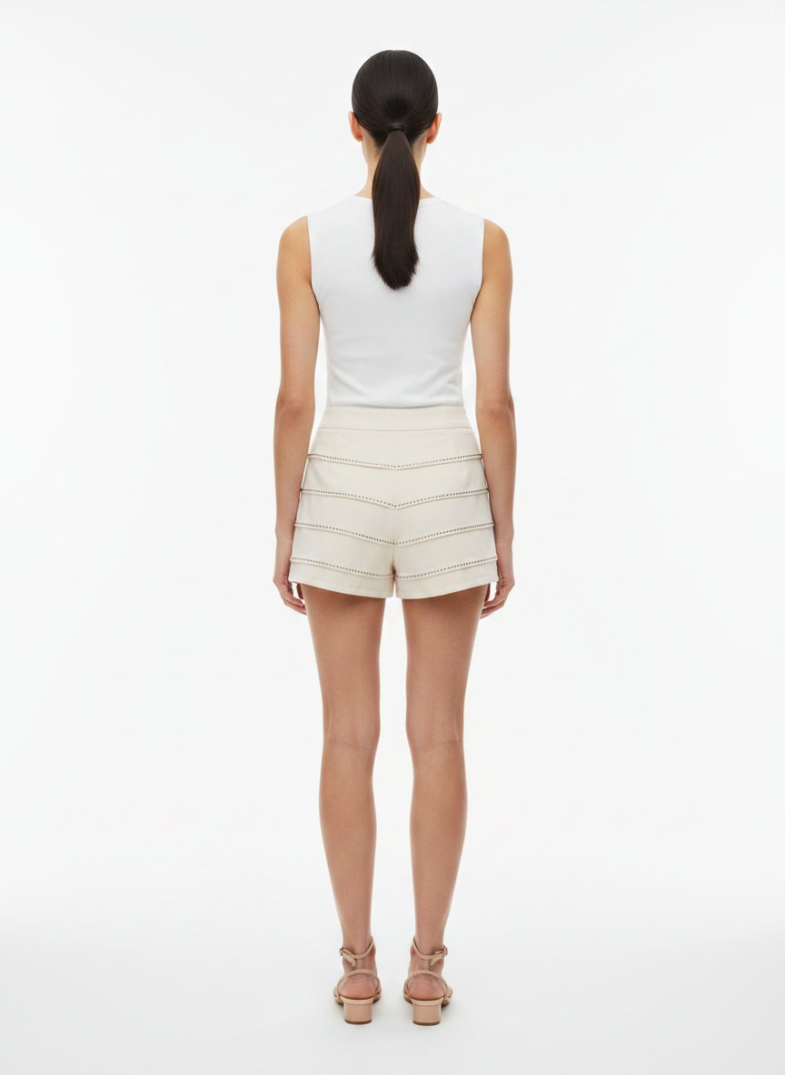 Shorts Bege Detalhe Tachas Metalizadas - DRESS TO / 36