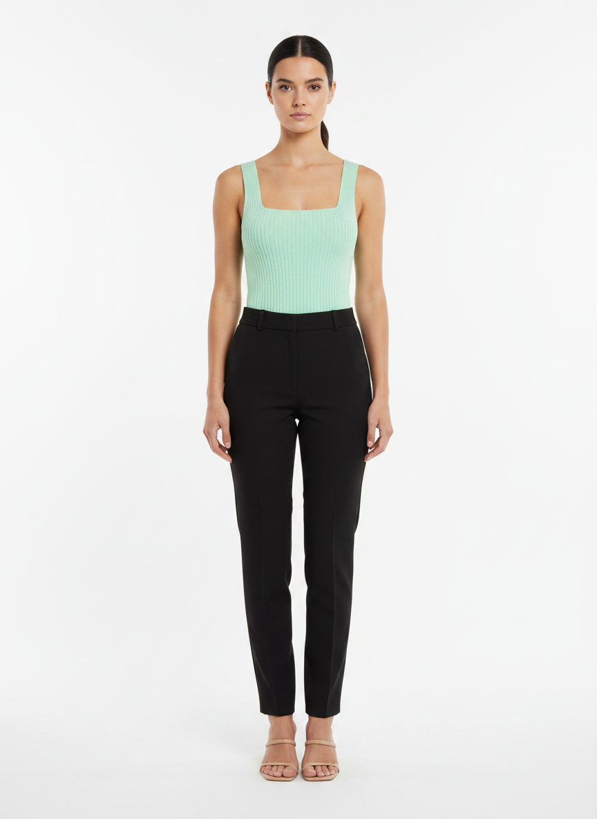 Regata tricot canelado decote quadrado verde - AMBICIONE | M
