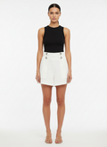 Short Alfaiataria com Detalhe Transpassado Branco - Skunk/38