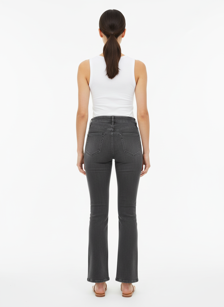 Calça Jeans Flare Preta com Botões na Lateral- Caos/36