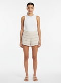 Shorts Bege Detalhe Tachas Metalizadas - DRESS TO / 36