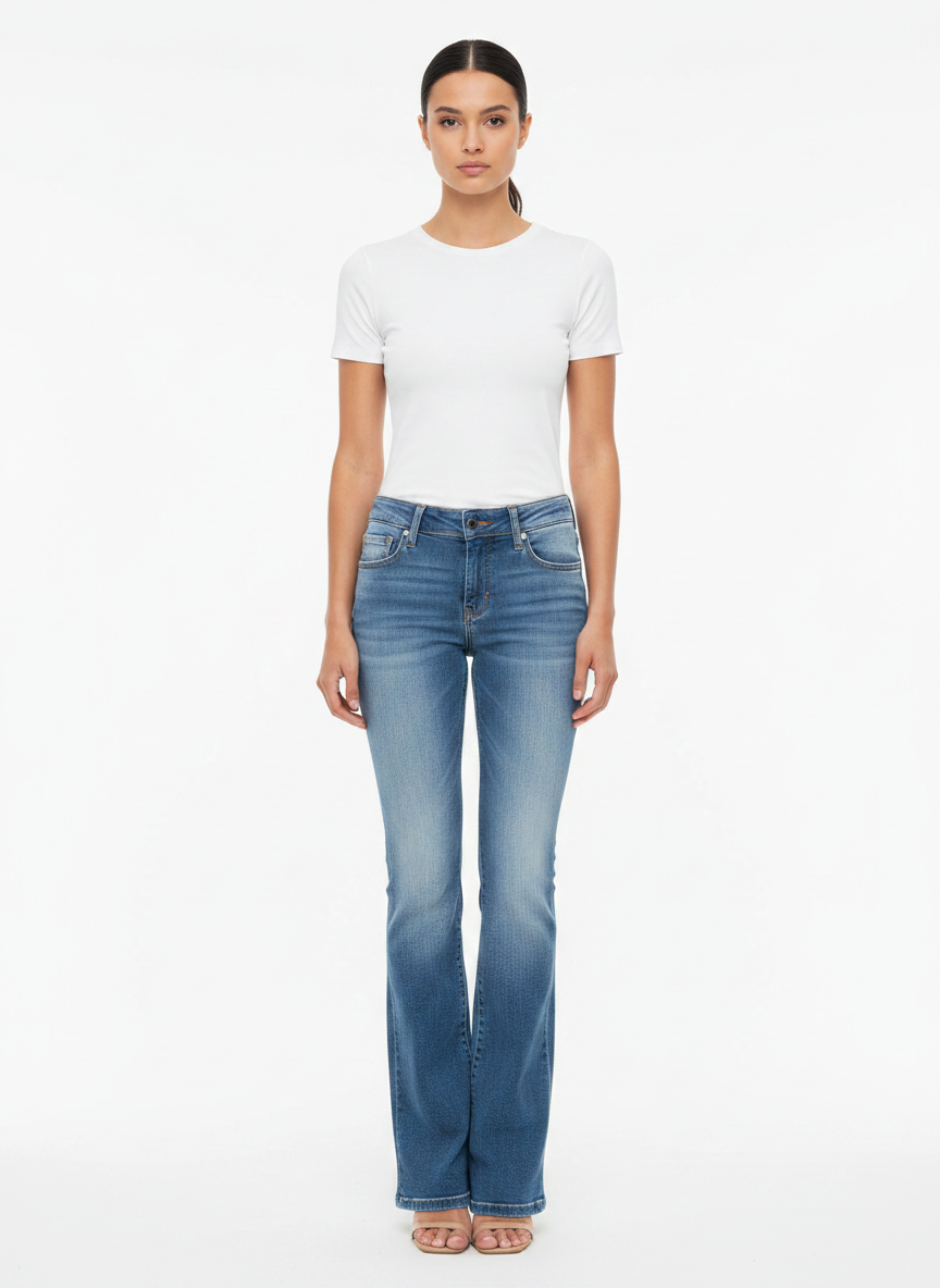 Calça Jeans Flare Lavagem Média - CANTÃO / 34