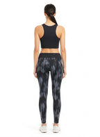 Calça Legging Esportiva Tie-Dye Cinza e Preta - Nike/M